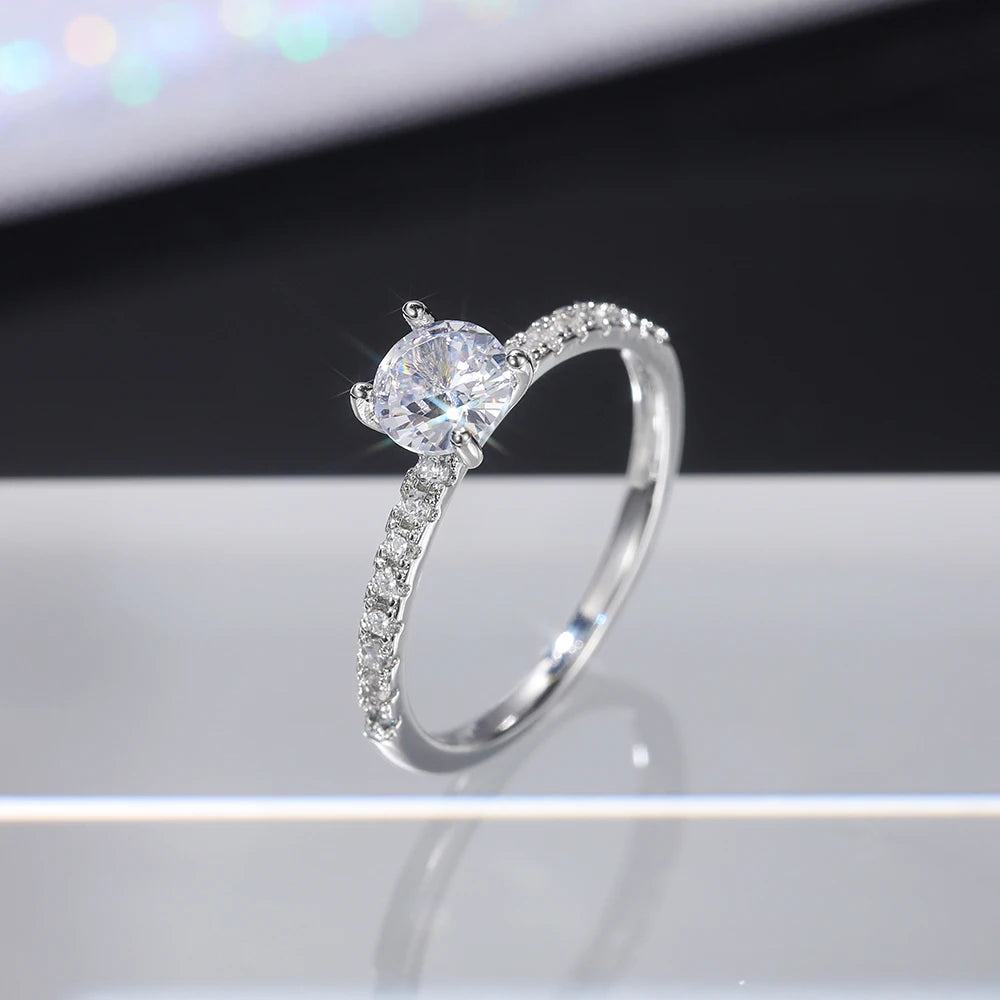 Anello di fidanzamento classico con 4 griffe in zirconia – Gioielli da sposa